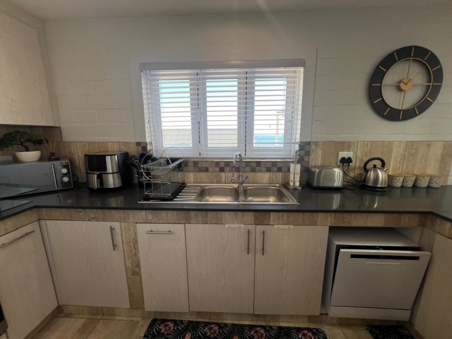 4 Bedroom Property for Sale in Da Gama Bay Western Cape